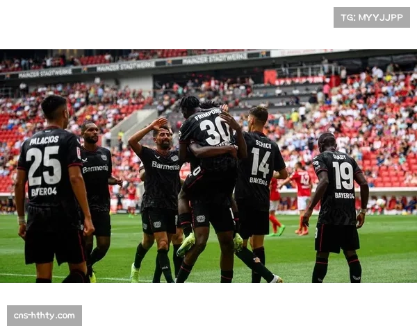 奥格斯堡2-0勒沃库森,中游球队主场发力撼动欧战资格格局 奥格斯堡2-0勒沃库森,中游球队主场发力撼动欧战资格格局